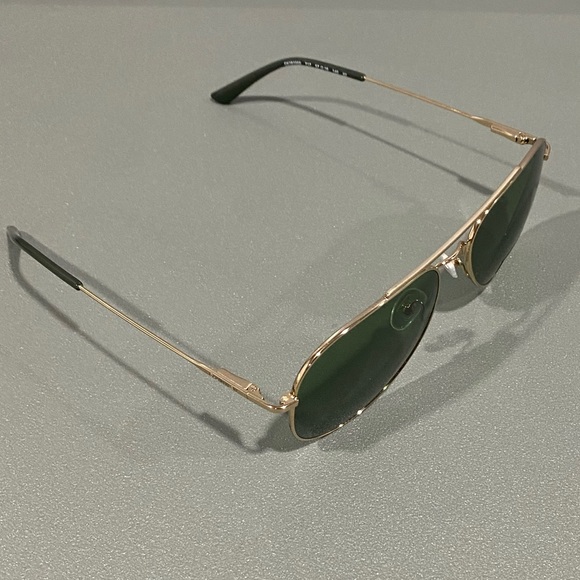 Calvin Klein Aviator Sunglasses Style: CK18105S - Gold Frame Green Lenses - Picture 5 of 7